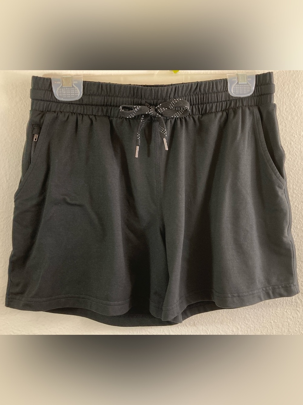 Pacific Trail Women's Black Drawstring Shorts Size S Zip Pocket